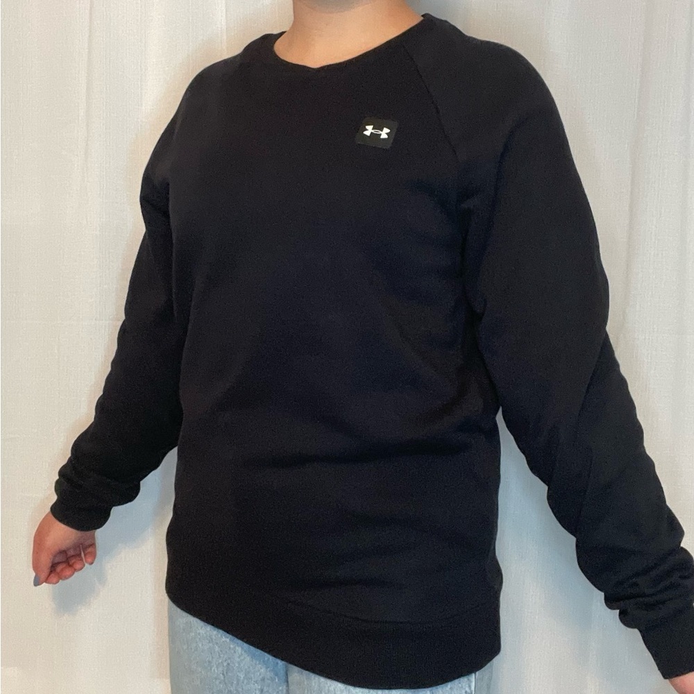 UNDER armour crewneck sweatshirt. Loose fit. Size small. - Picture 3 of 5